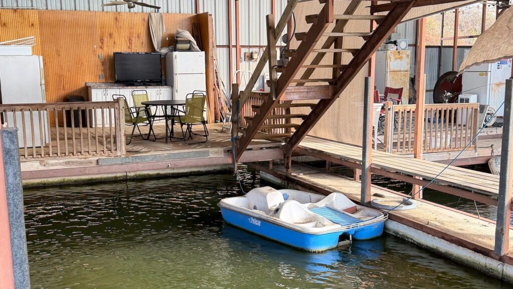 Slip Improvement · Dock 16, Slip 6 — 40′ covered — photo 1